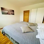 Cozy Lootsi Residence With Sauna And Balcony - Tallinn City Centre